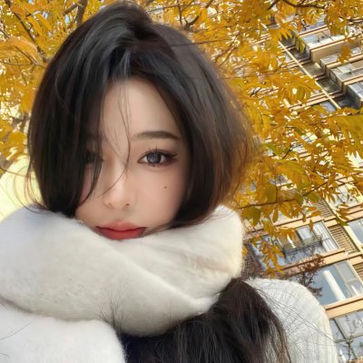 5个吓鬼的少年